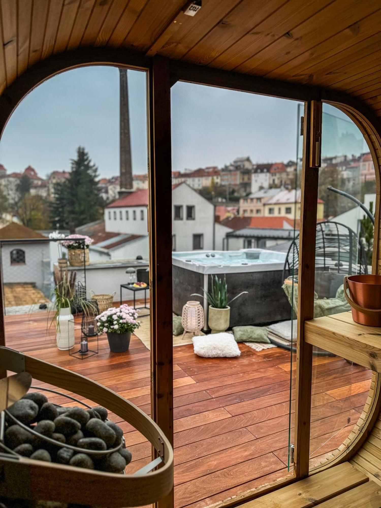 Aparthotel Na Klenici Mladá Boleslav Buitenkant foto
